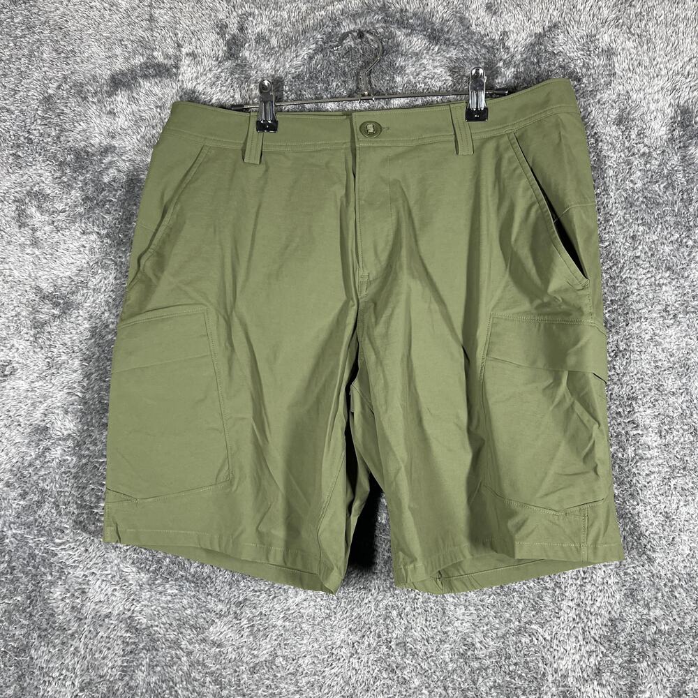 Under Armour Shorts Mens 34 Green Cargo Microfiber Pockets Stretch 9 Inseam